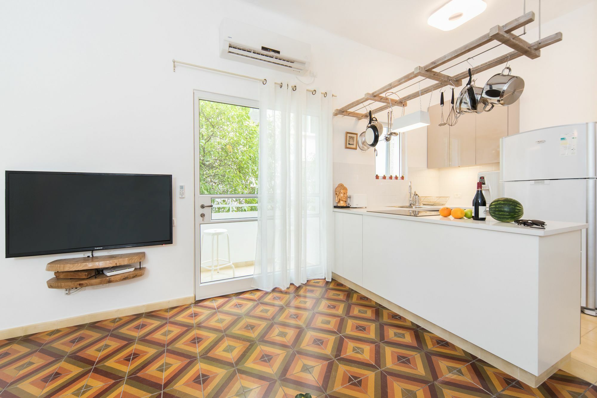 Lovely 1Bd W/ Private Balcony By Sea N' Rent Tel Aviv Eksteriør billede