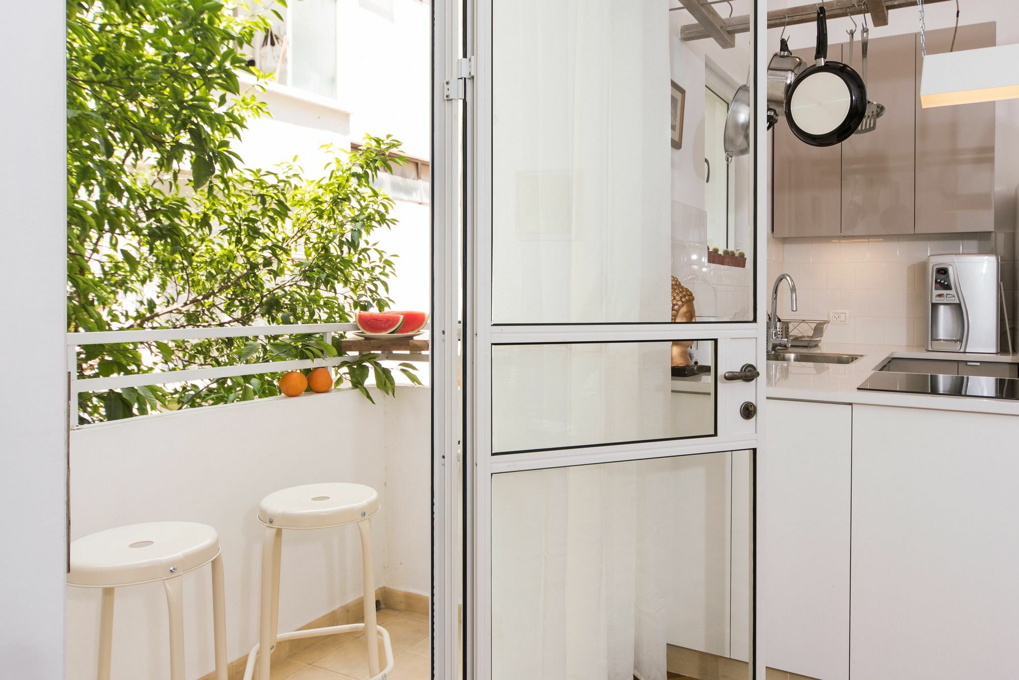 Lovely 1Bd W/ Private Balcony By Sea N' Rent Tel Aviv Eksteriør billede